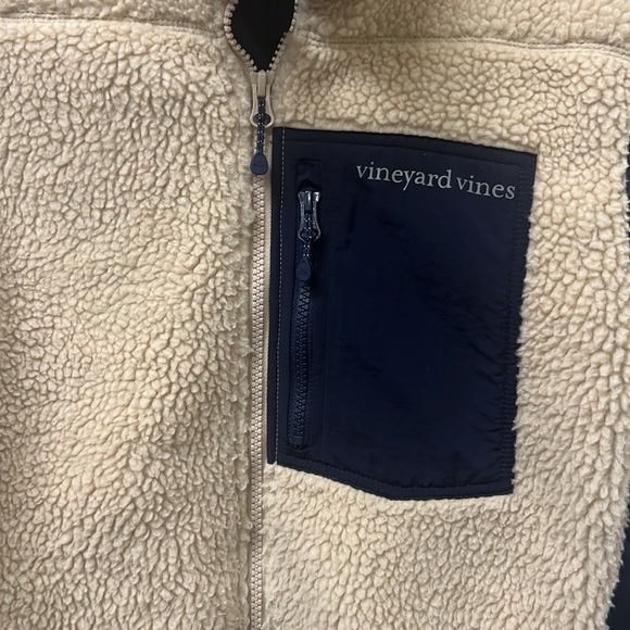 Vineyard Vines Navy/Tan Vest, Size Medium - Picture 3 of 5